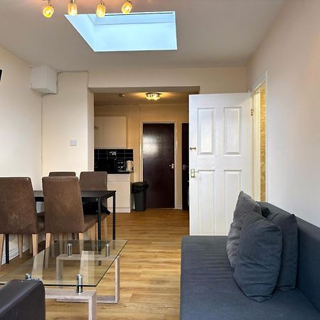 London Deluxe 6 Bedroom House Dagenham Luaran gambar