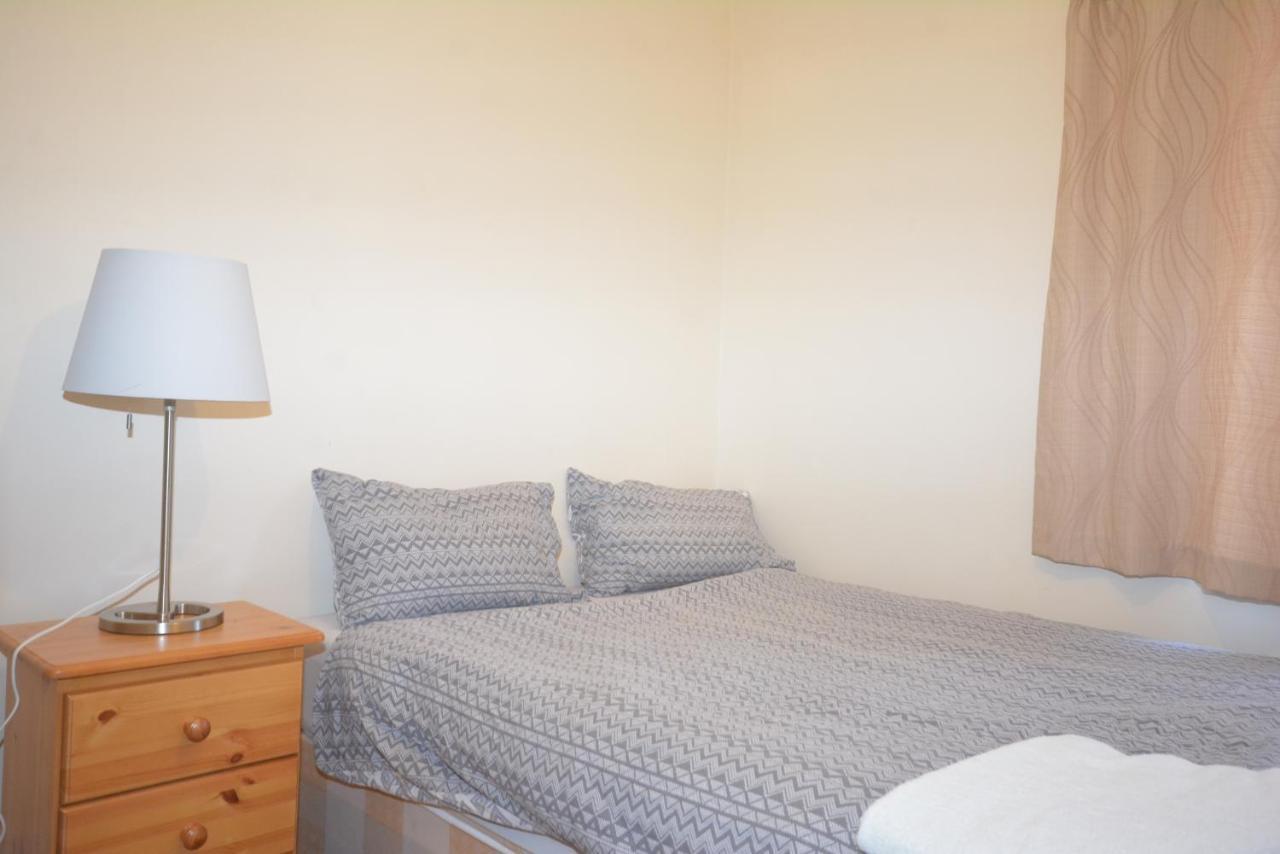 London Deluxe 6 Bedroom House Dagenham Luaran gambar