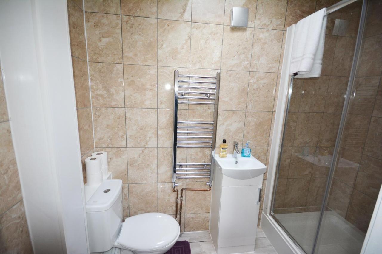 London Deluxe 6 Bedroom House Dagenham Luaran gambar