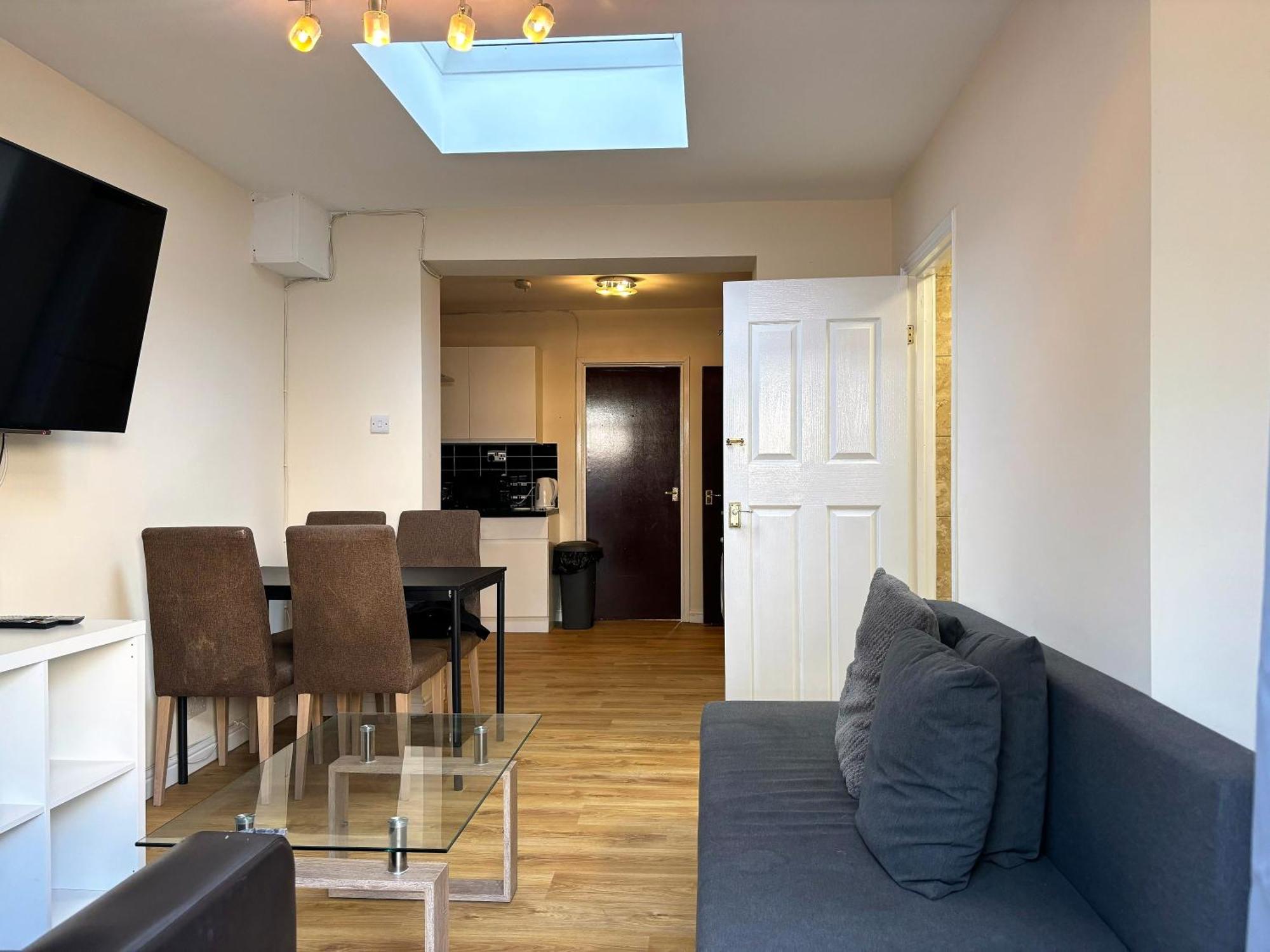 London Deluxe 6 Bedroom House Dagenham Luaran gambar